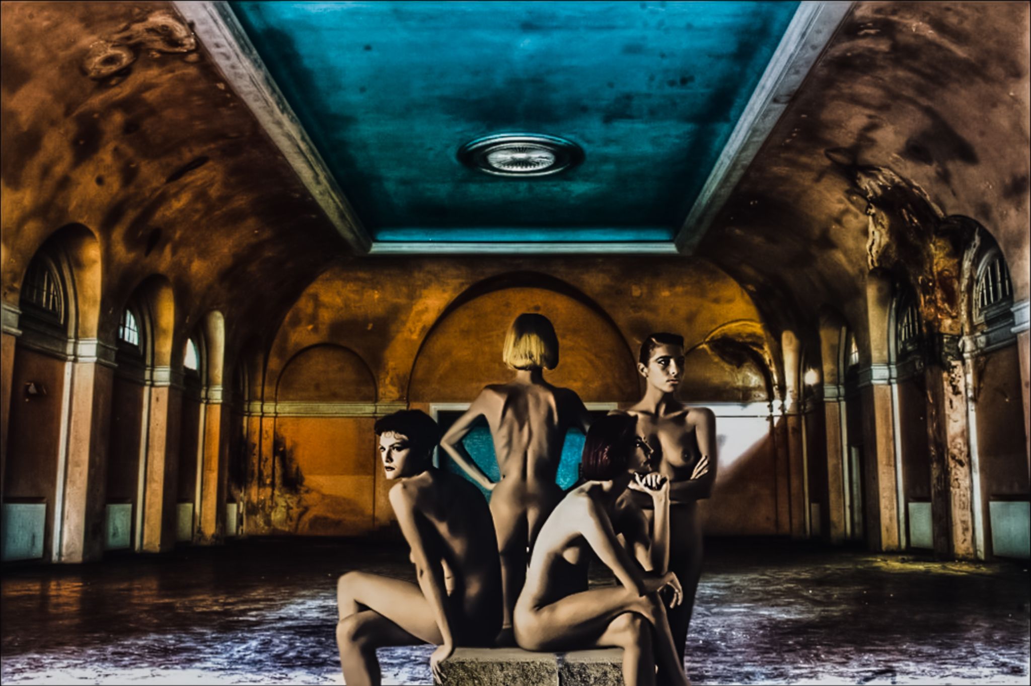 Naked group in turkich bath